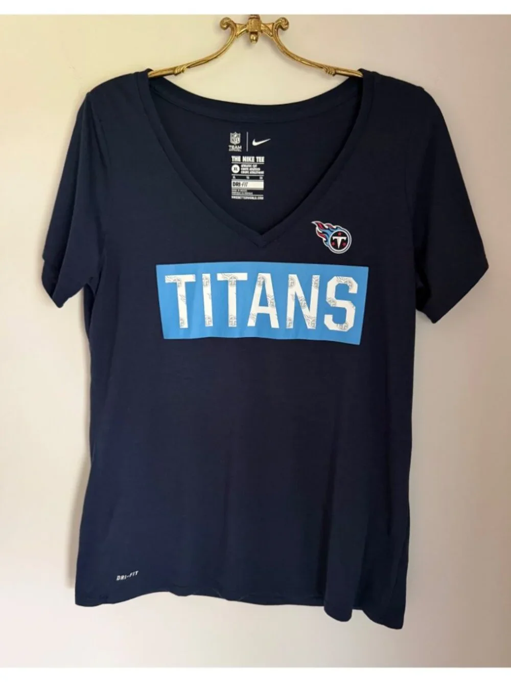 Nike Dri-FIT Tennessee Titans V-Neck T-Shirt Women’s XL Navy NFL